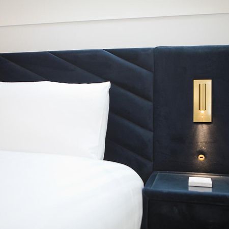 Ultra Stylish Apt Set In An Affluent Location Poole Kültér fotó