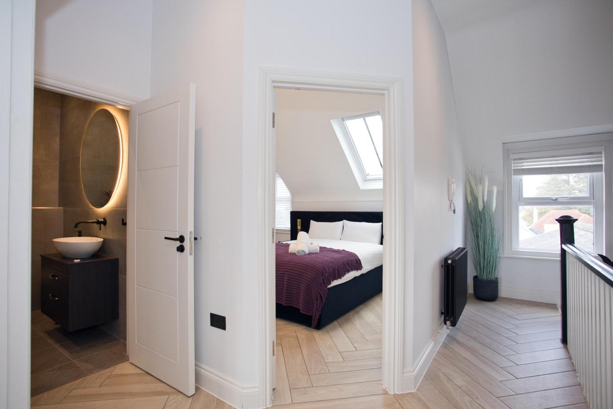 Ultra Stylish Apt Set In An Affluent Location Poole Kültér fotó