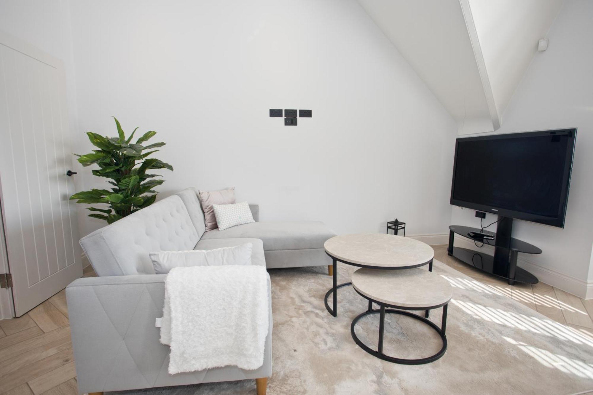 Ultra Stylish Apt Set In An Affluent Location Poole Kültér fotó
