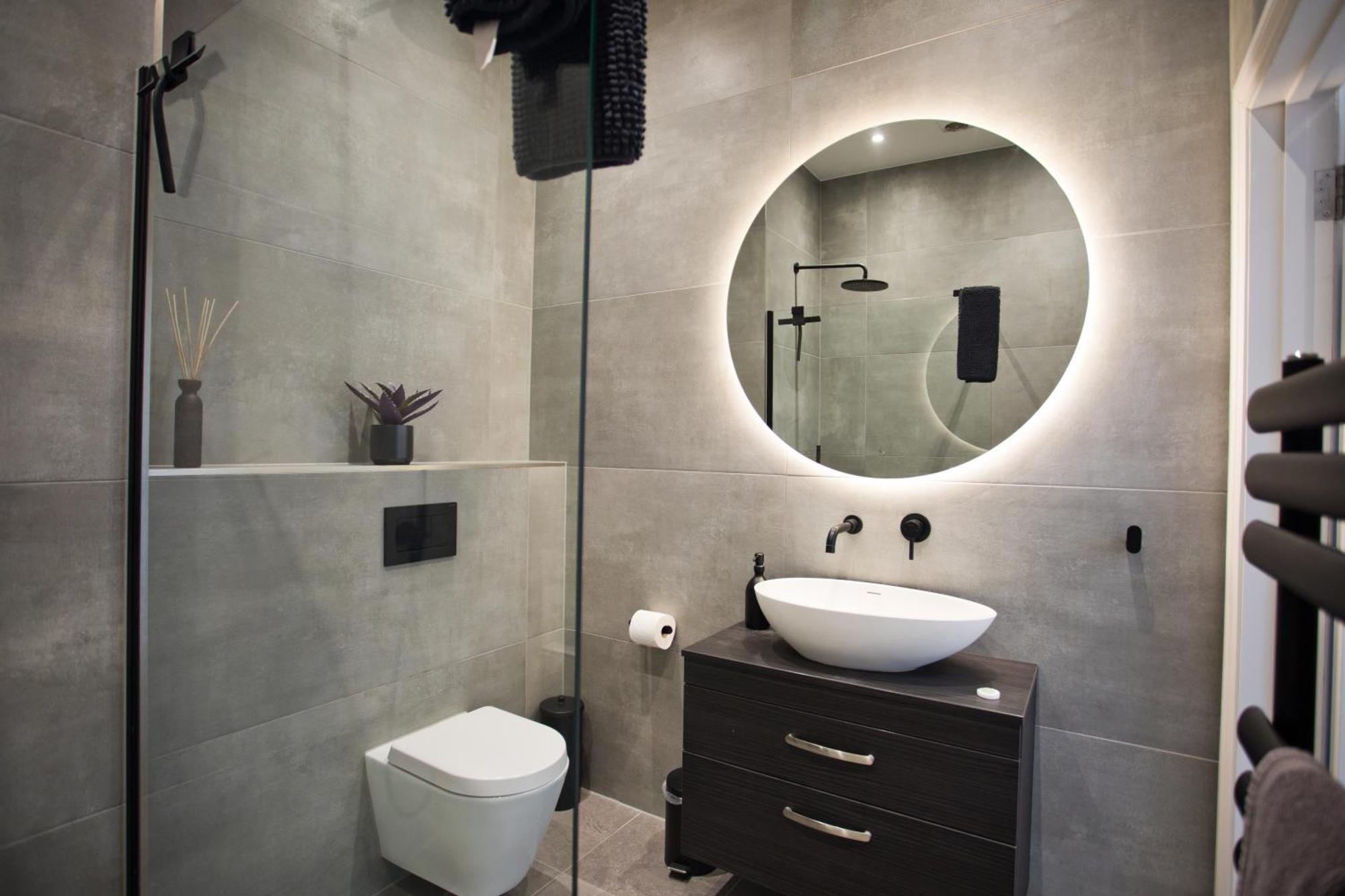 Ultra Stylish Apt Set In An Affluent Location Poole Kültér fotó