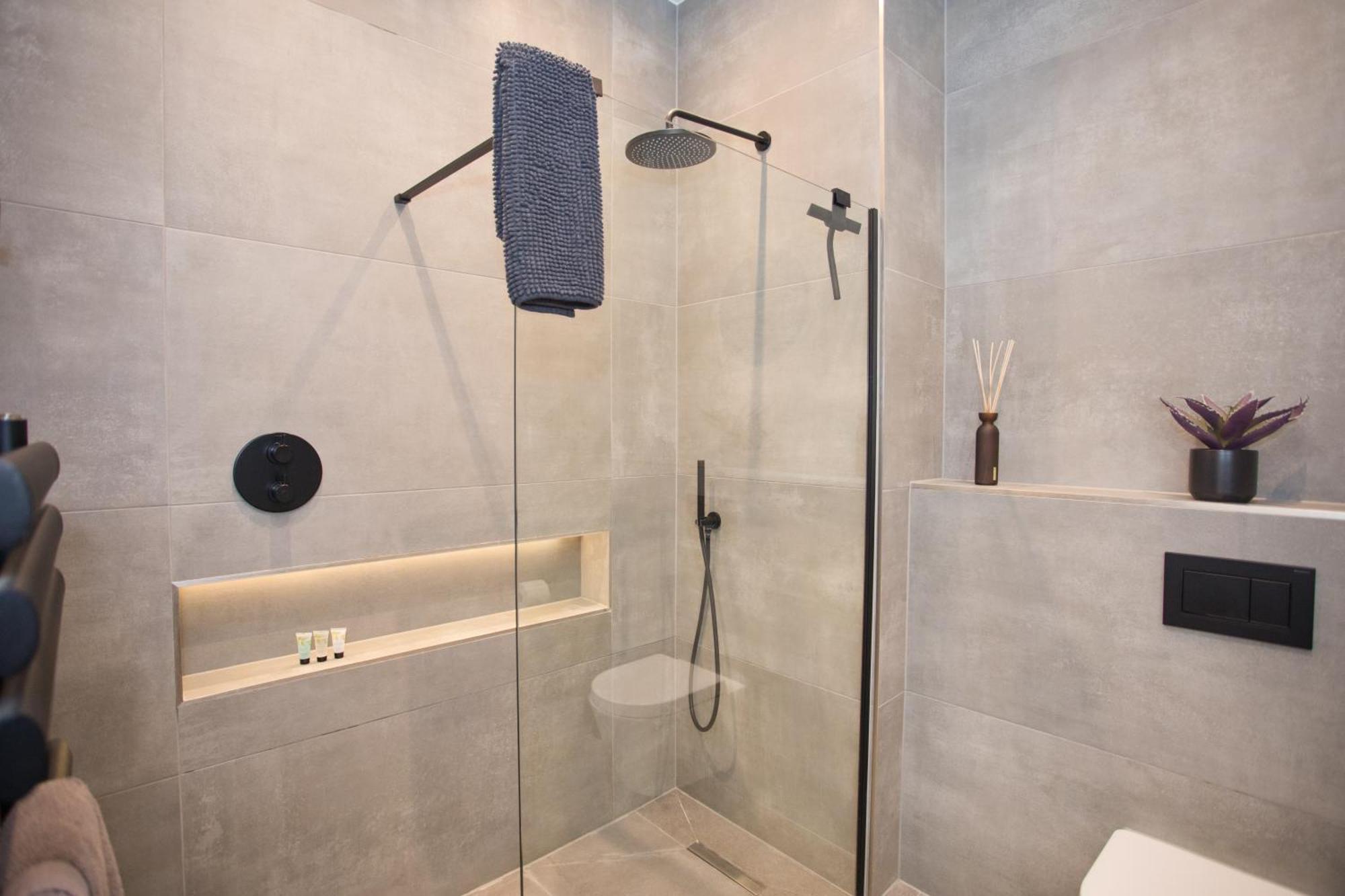 Ultra Stylish Apt Set In An Affluent Location Poole Kültér fotó